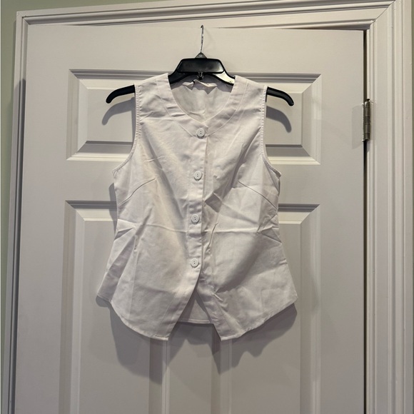 Commense Button Up Tank Top - Picture 1 of 2